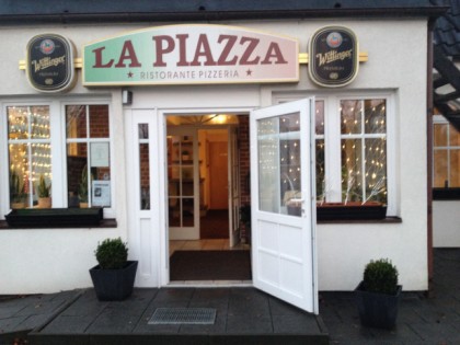 照片: La Piazza